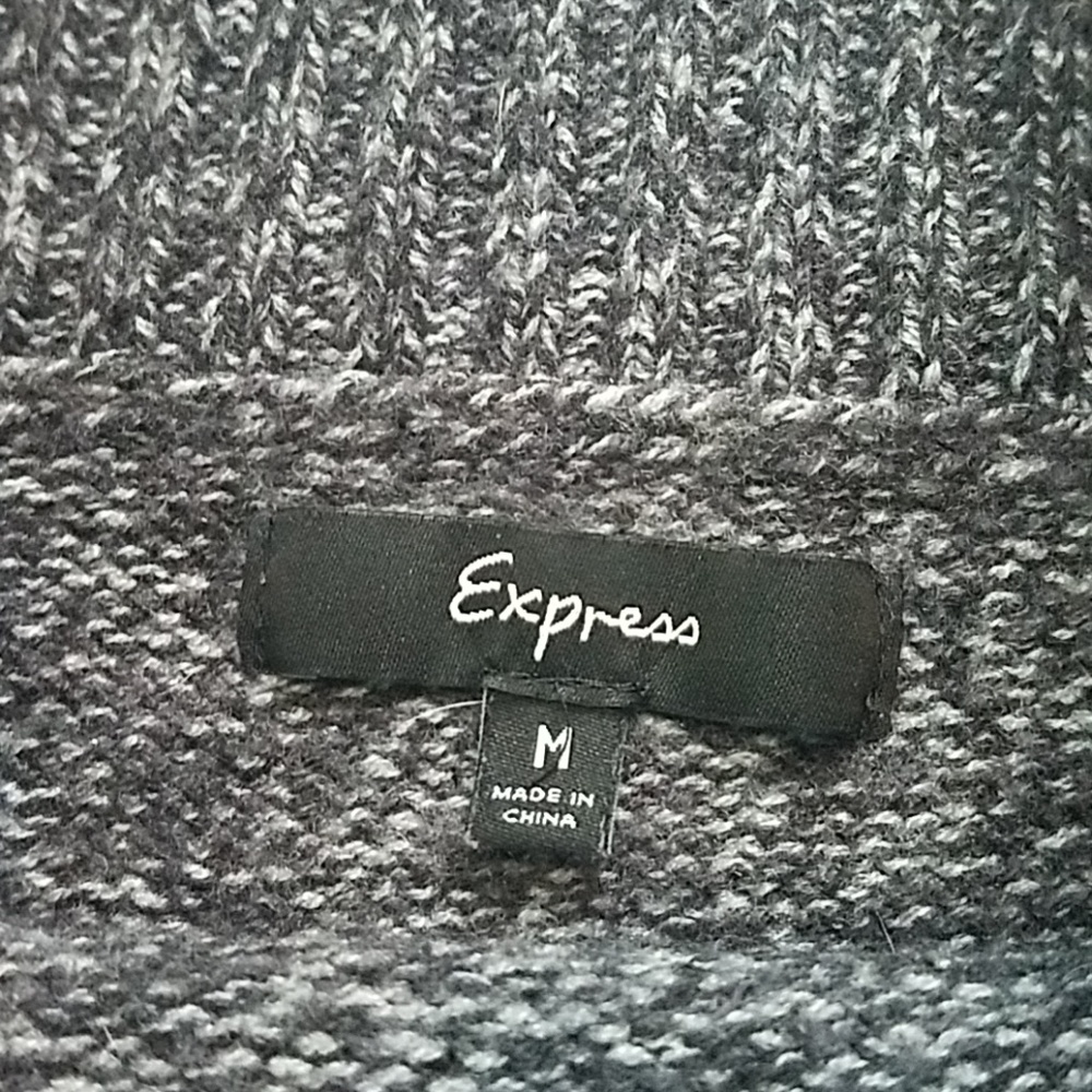 Express sweater - Picture 3 of 4